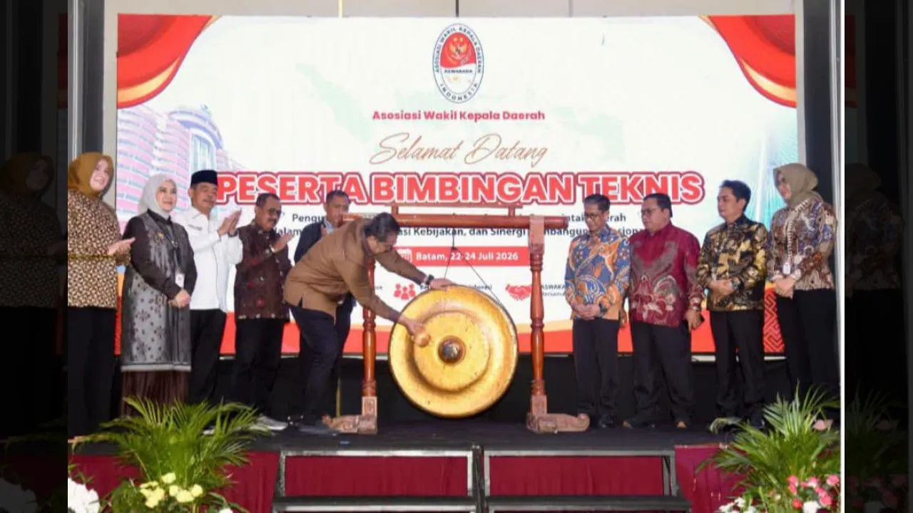 Wakil Ketua Komisi II DPR RI Dede Yusuf Macan Effendi buka Bimtek Aswakada